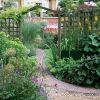 10 эффектных приемов как сделать сад красивым